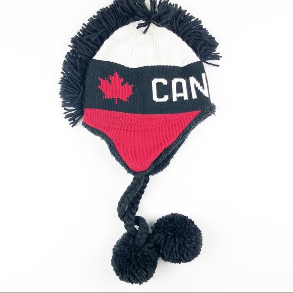 NWT Hudson’s Bay Team Canada Pom Pom Hat w/ Fringe - Picture 1 of 3